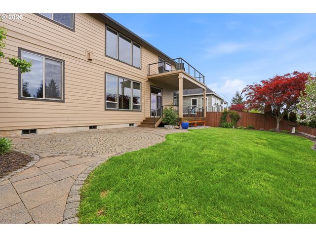 752 W T St, Washougal, WA 98671
