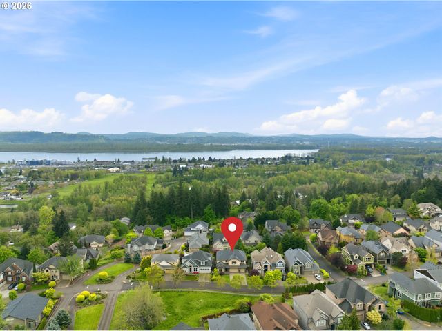 752 W T St, Washougal, WA 98671