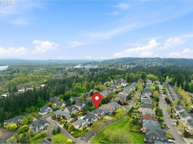 752 W T St, Washougal, WA 98671