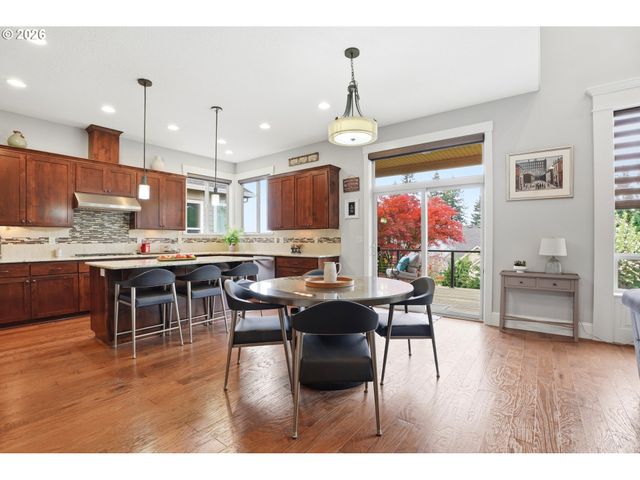 752 W T St, Washougal, WA 98671