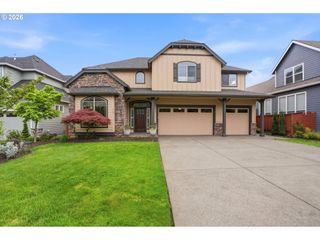 752 W T St, Washougal, WA 98671