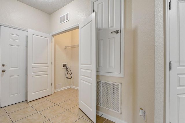 8296 PORTOFINO DRIVE 103, Davenport, FL 33896