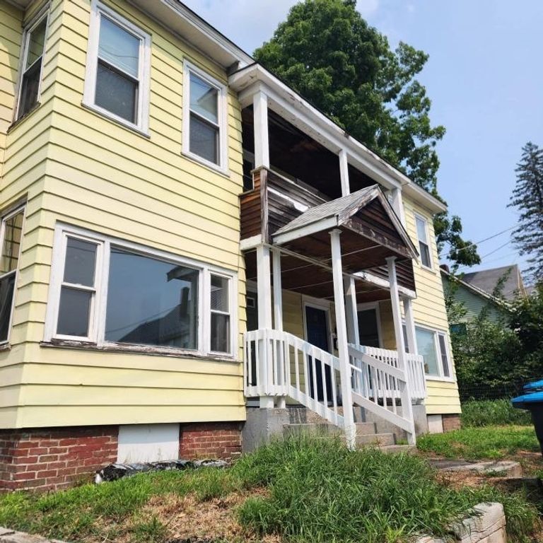 55 Sullivan Street, Claremont, NH 03743