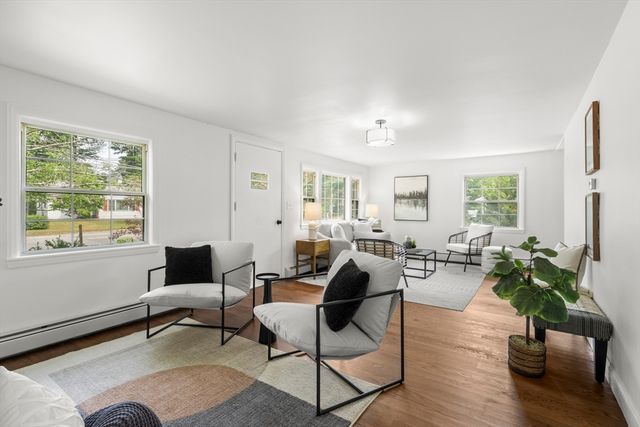 845 Washington St, Easton, MA 02375