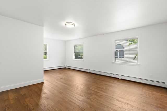 845 Washington St, Easton, MA 02375