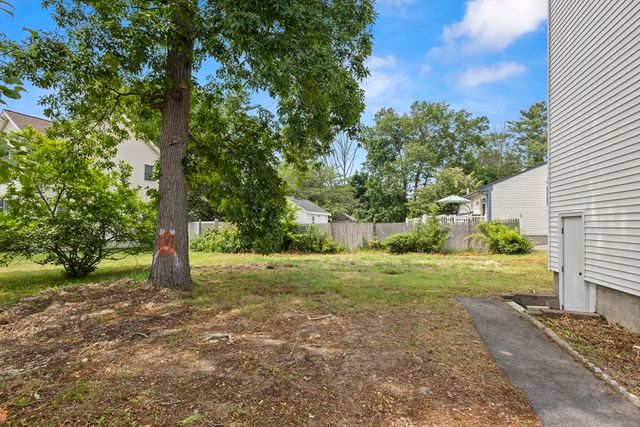 845 Washington St, Easton, MA 02375