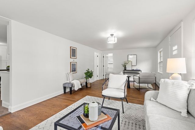 845 Washington St, Easton, MA 02375