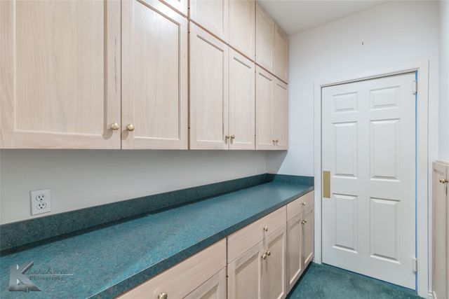 12 Lytle Place Drive, Abilene, TX 79602