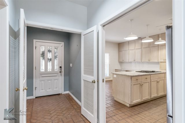 12 Lytle Place Drive, Abilene, TX 79602