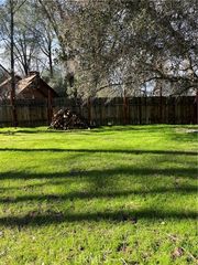 16730 Comanche Trl, Clearlake Oaks, CA 95423