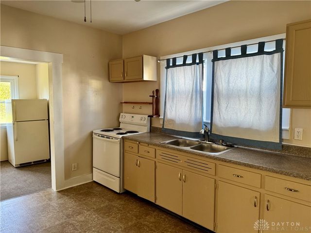 423 S 2nd Street, Tipp City, OH 45371