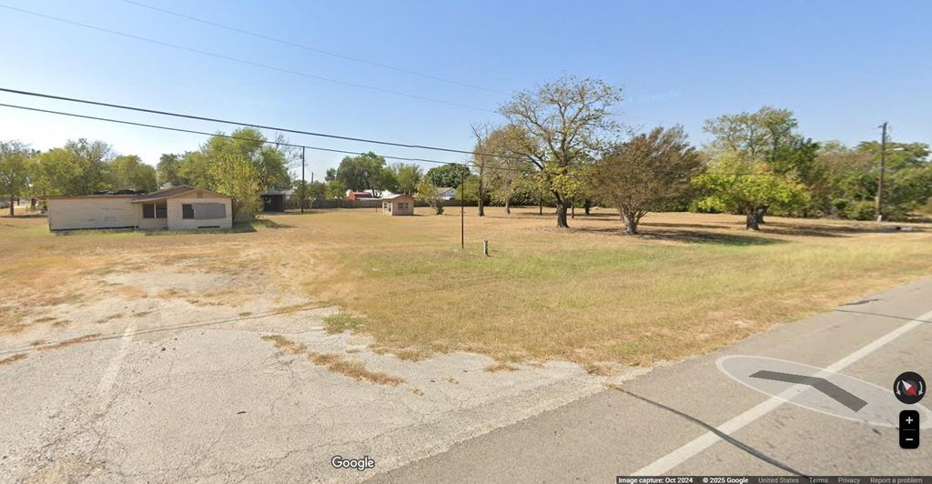 631 San Marcos Highway, Luling, TX 78648