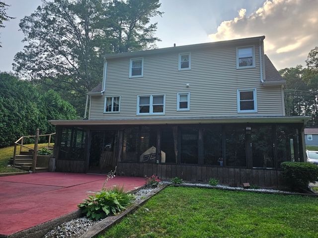 152 Shaker Rd, Westfield, MA 01085