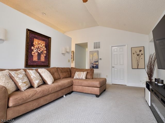 512 Azalea Dr Ondo, Branchburg Twp., NJ 08876