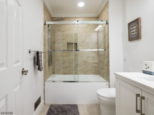 512 Azalea Dr Ondo, Branchburg Twp., NJ 08876