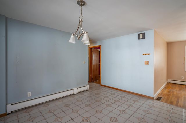 190 Knollwood Avenue, Nashua, NH 03060