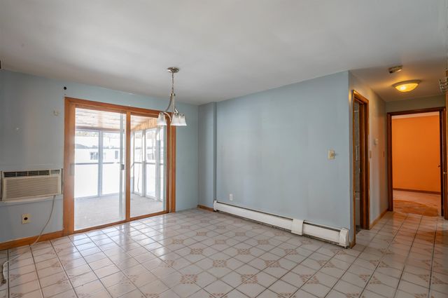 190 Knollwood Avenue, Nashua, NH 03060