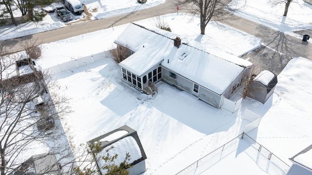 190 Knollwood Avenue, Nashua, NH 03060