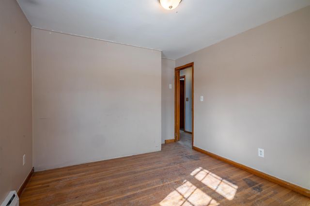 190 Knollwood Avenue, Nashua, NH 03060