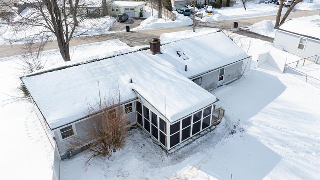 190 Knollwood Avenue, Nashua, NH 03060