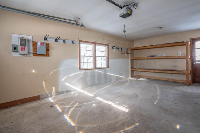 190 Knollwood Avenue, Nashua, NH 03060