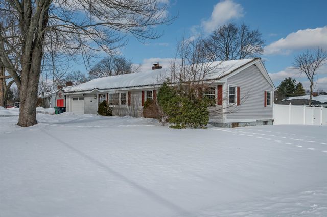 190 Knollwood Avenue, Nashua, NH 03060