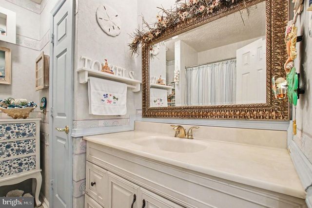 15437 SILVAN GLEN DR, Dumfries, VA 22025