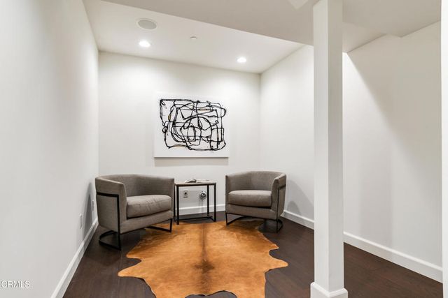 2504 Via Artis, Los Angeles, CA 90039