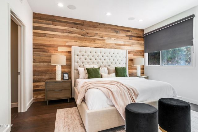 2504 N Via Artis, Los Angeles, CA 90039