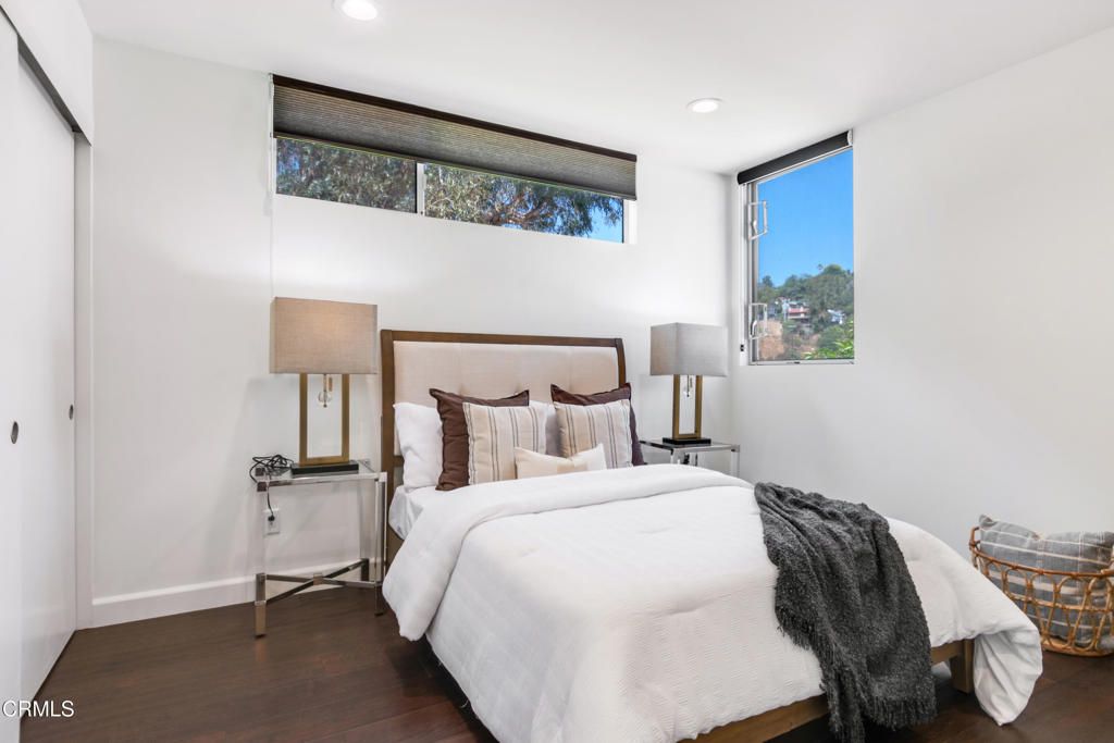 Image 8 of property listing at 2504 N Via Artis, Los Angeles, CA 90039