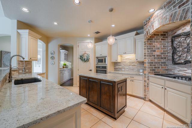 3214 Boxtree, San Antonio, TX 78259