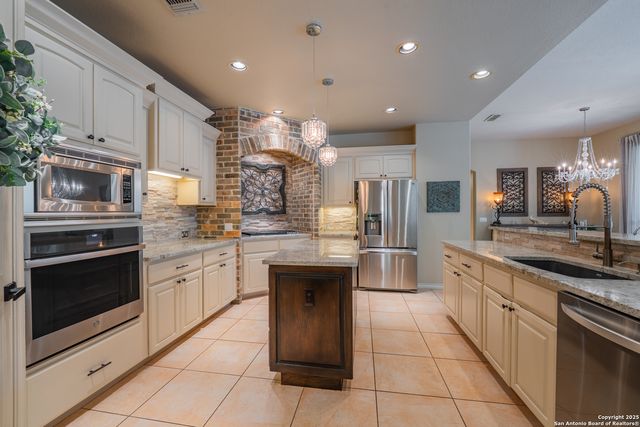 3214 Boxtree, San Antonio, TX 78259