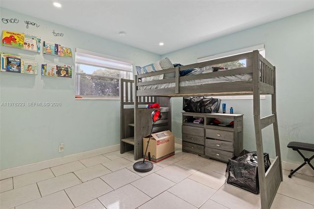 2210 NW 47th Ave, Lauderhill, FL 33313