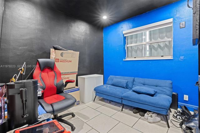 2210 NW 47th Ave, Lauderhill, FL 33313