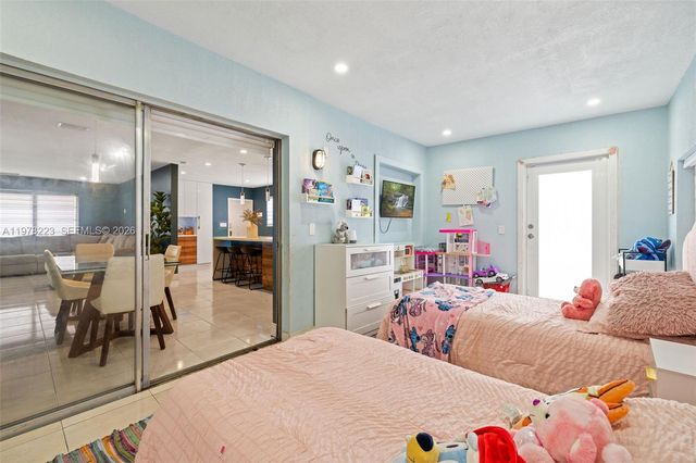 2210 NW 47th Ave, Lauderhill, FL 33313