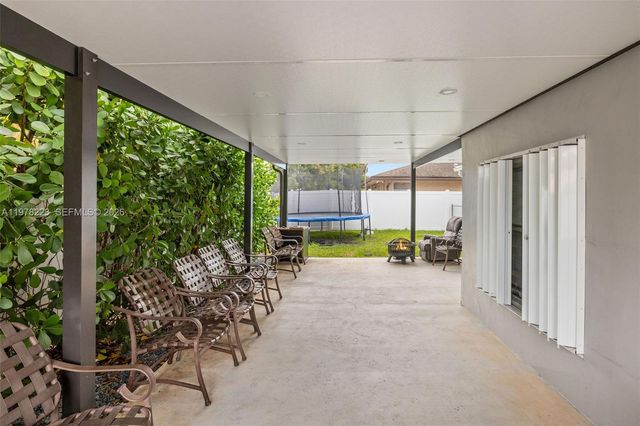 2210 NW 47th Ave, Lauderhill, FL 33313