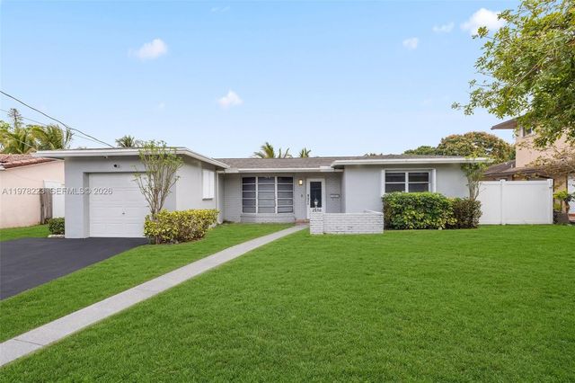 2210 NW 47th Ave, Lauderhill, FL 33313