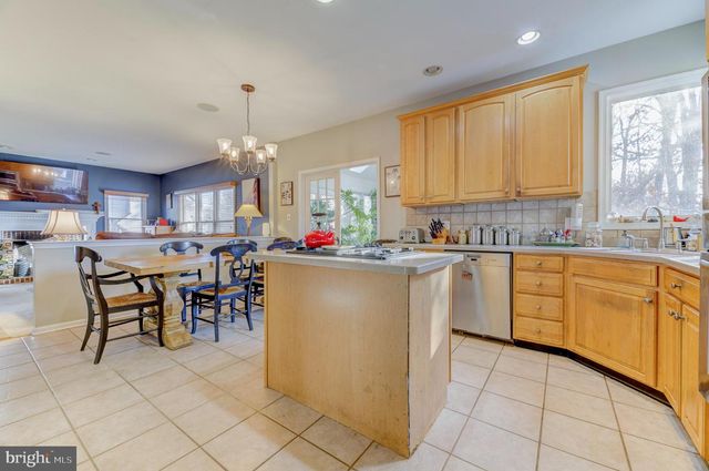 35 ROCKY HILL RD, Princeton, NJ 08540