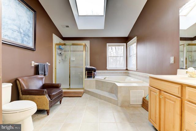 35 ROCKY HILL RD, Princeton, NJ 08540