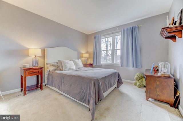 35 ROCKY HILL RD, Princeton, NJ 08540