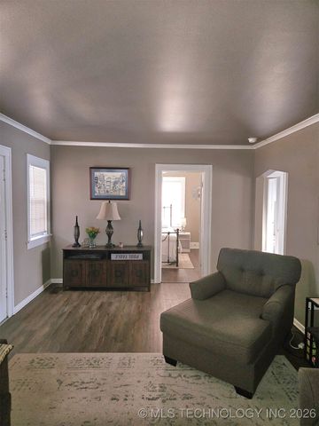 1544 S Indianapolis Avenue, Tulsa, OK 74112