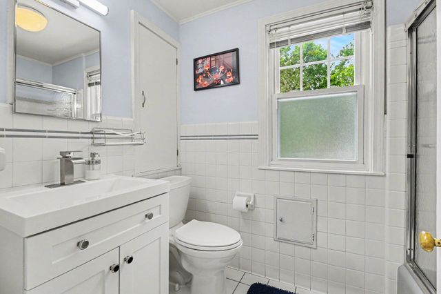 419 Royal Avenue, Royal Oak City, MI 48073