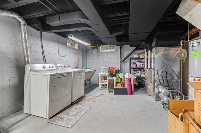 419 Royal Avenue, Royal Oak City, MI 48073