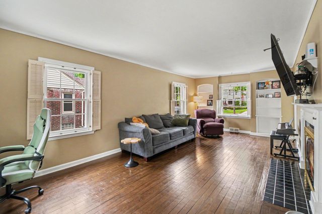 419 Royal Avenue, Royal Oak City, MI 48073