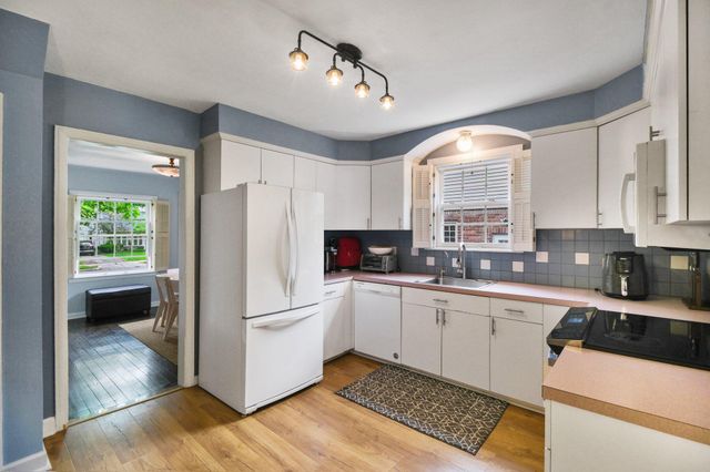 419 Royal Avenue, Royal Oak City, MI 48073