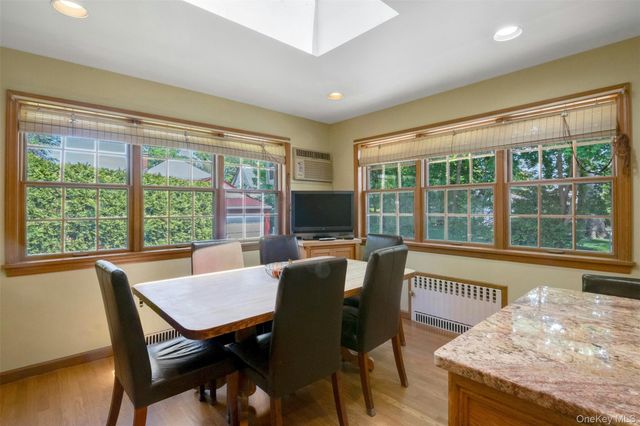 1 8th Street, Pelham, NY 10803