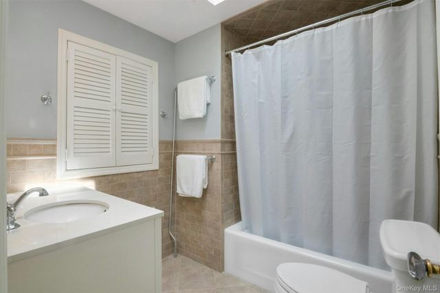 1 8th Street, Pelham, NY 10803