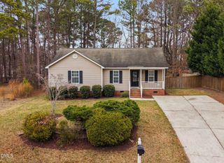 935 S Willhaven Drive, Fuquay Varina, NC 27526