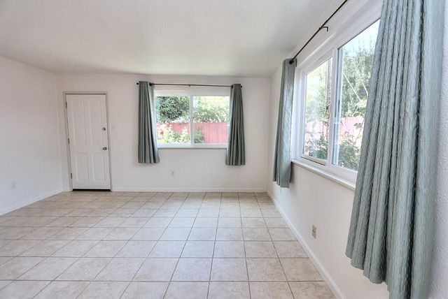 4920 Cibola Way, Sacramento, CA 95820