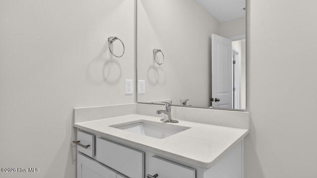 3061 Platinum Circle, West End, NC 27376